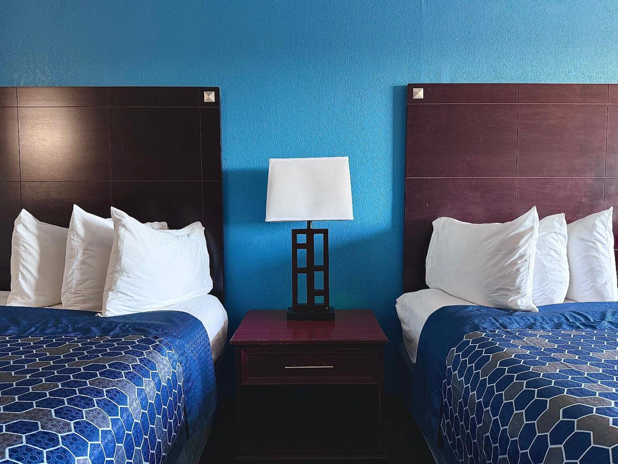 American South Hotel 2*